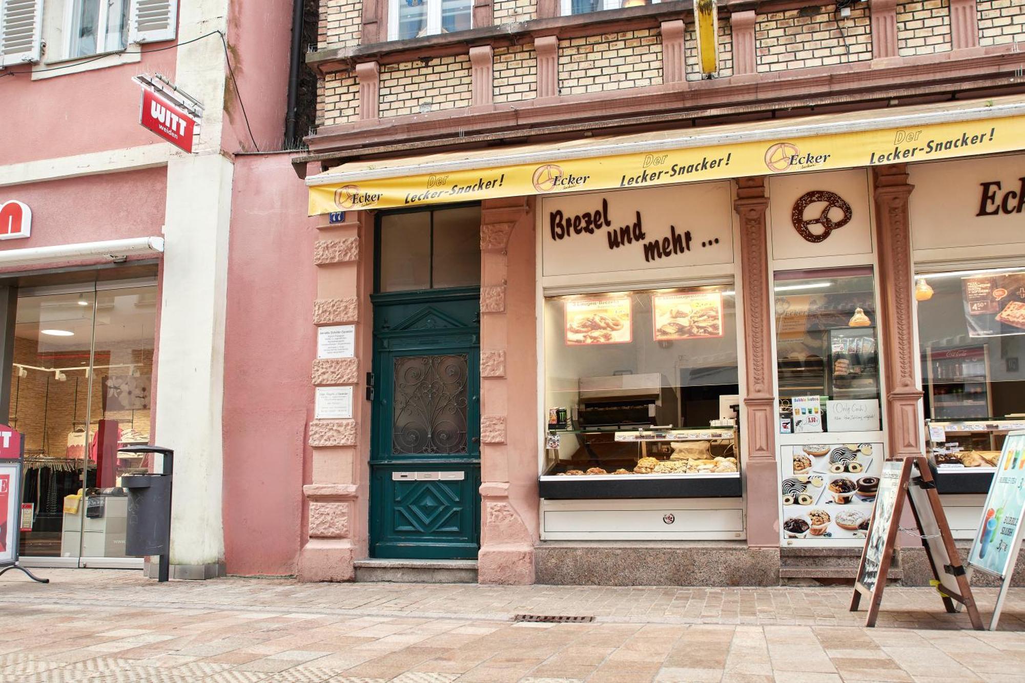 Upper Room Altstadt-Apartment Im Herzen Der Pfalz นอยชตัดท์ อัน แดร์ ไวน์ชตราเซอ ภายนอก รูปภาพ